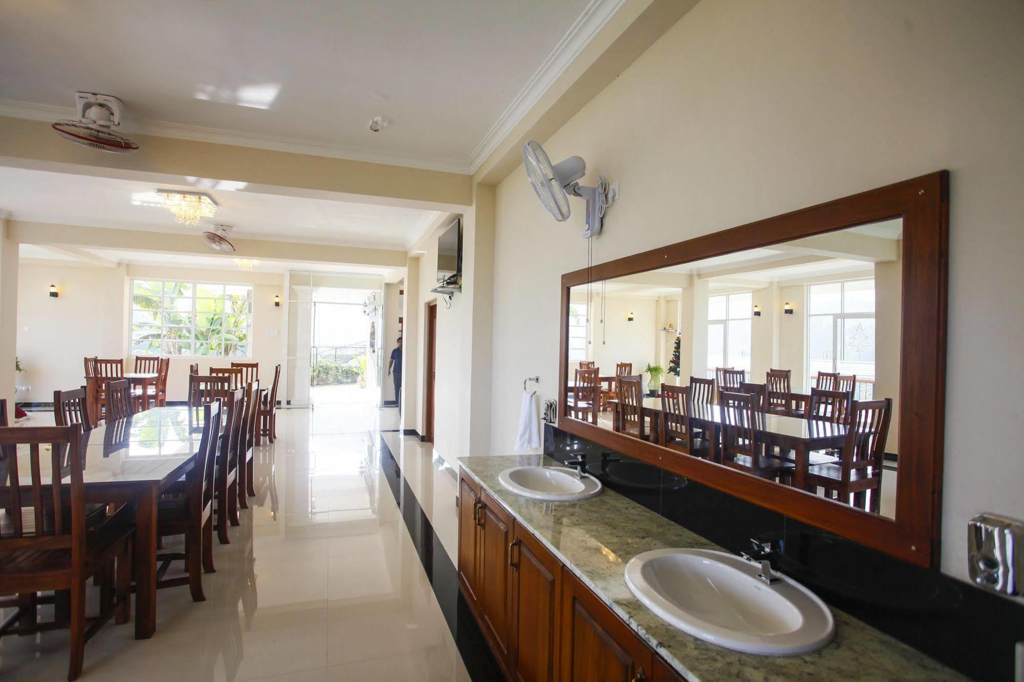 אלה Hotel Onrock מראה חיצוני תמונה